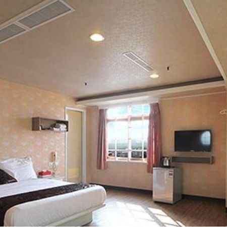 Ya Tai Hotel Kaohsziung Kültér fotó